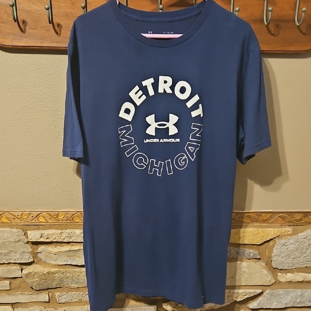 Under Armour Men's Blue Detroit Michigan Graphic Tee Size XL